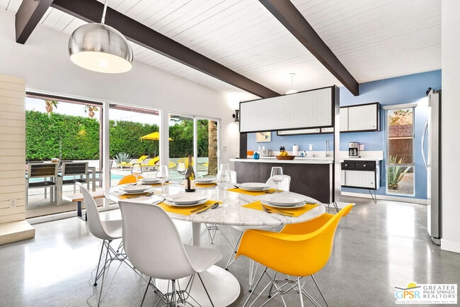 Building Photo - 400 E Glen Cir S