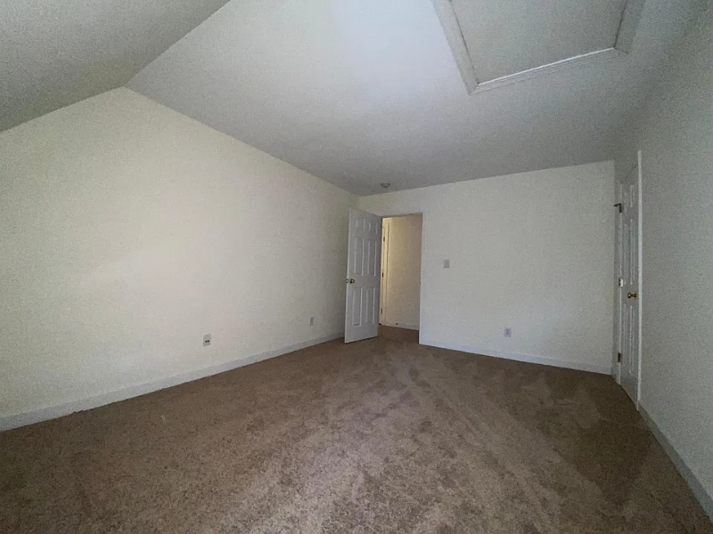 Building Photo - 210 Kelly W Dr