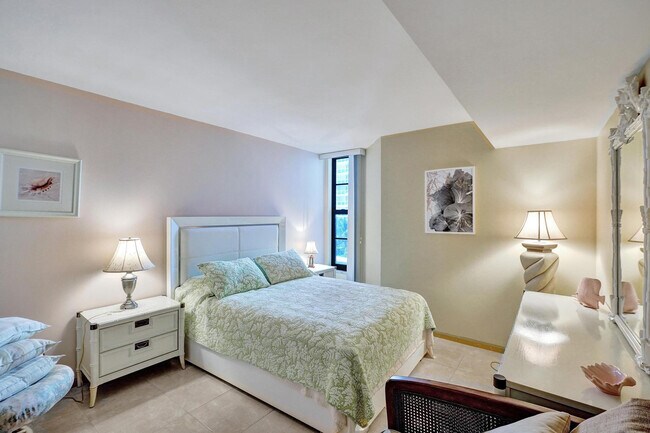 Building Photo - 1000 S Ocean Blvd