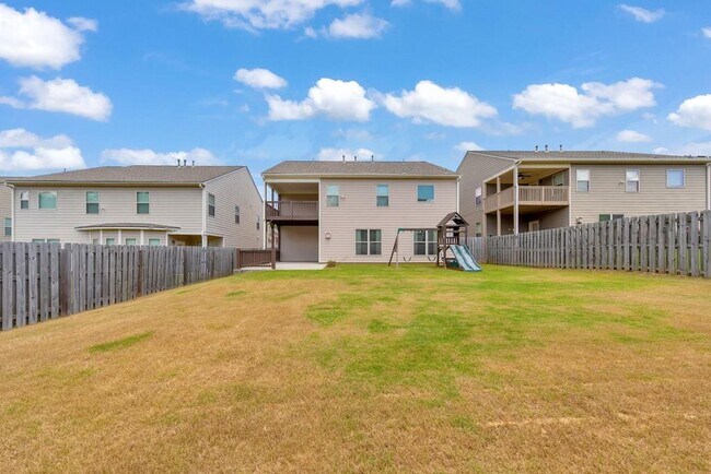 Building Photo - 4990 Brierstone Dr