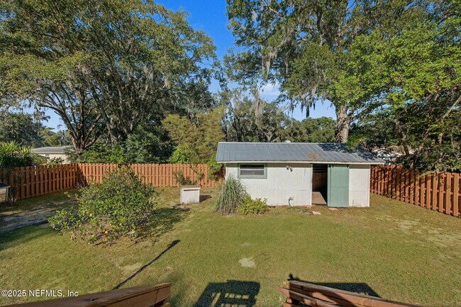 Building Photo - 1503 Broome St