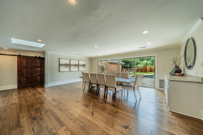 Building Photo - 11501 Custer Trail