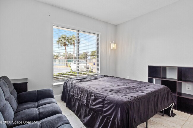 Building Photo - 1515 Huntington Ln