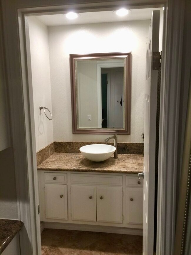 Building Photo - 24379 El Pilar