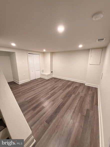 Building Photo - 5518 B St SE