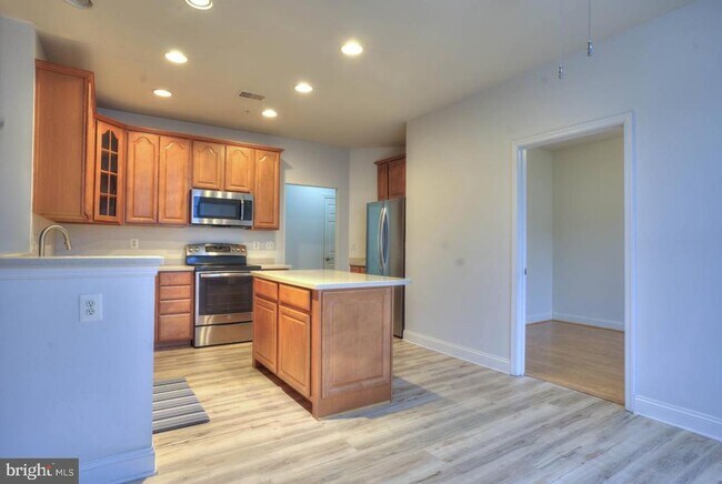 Building Photo - 4805 Mantlewood Way