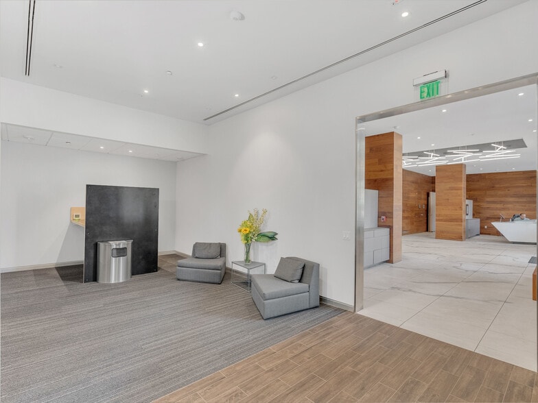 Building Photo - 555 Fulton St