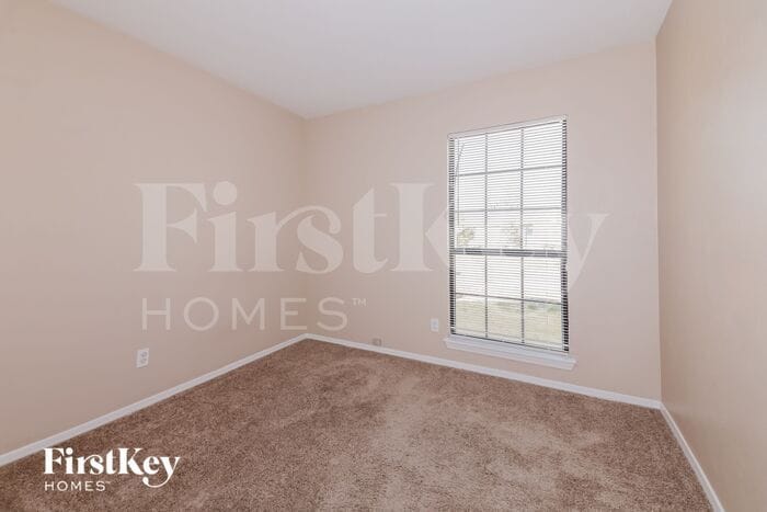 Building Photo - 4614 Horizon Dr