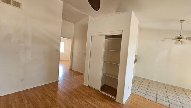 Building Photo - 1514 E 28th Ave