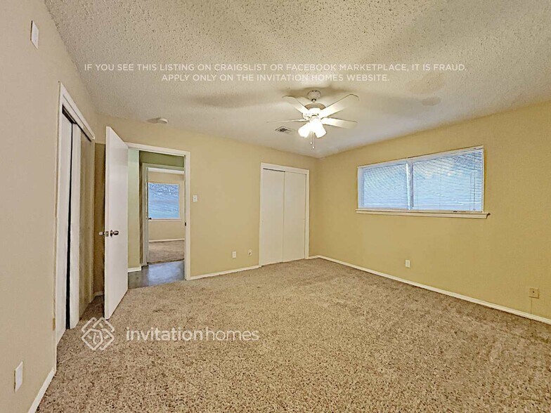 Building Photo - 150 Valleyglen Dr