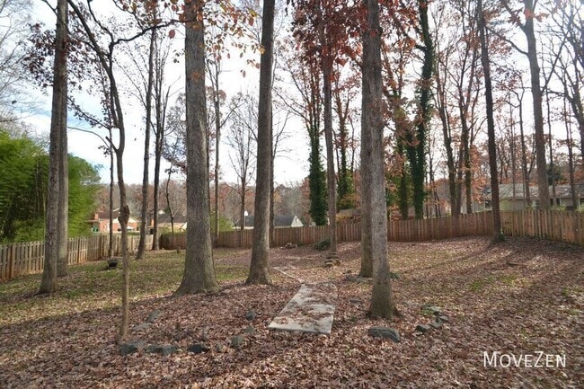 Building Photo - 931 Pinafore Dr
