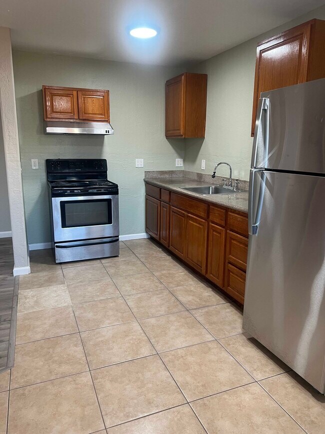 Building Photo - 2124 90th Ave