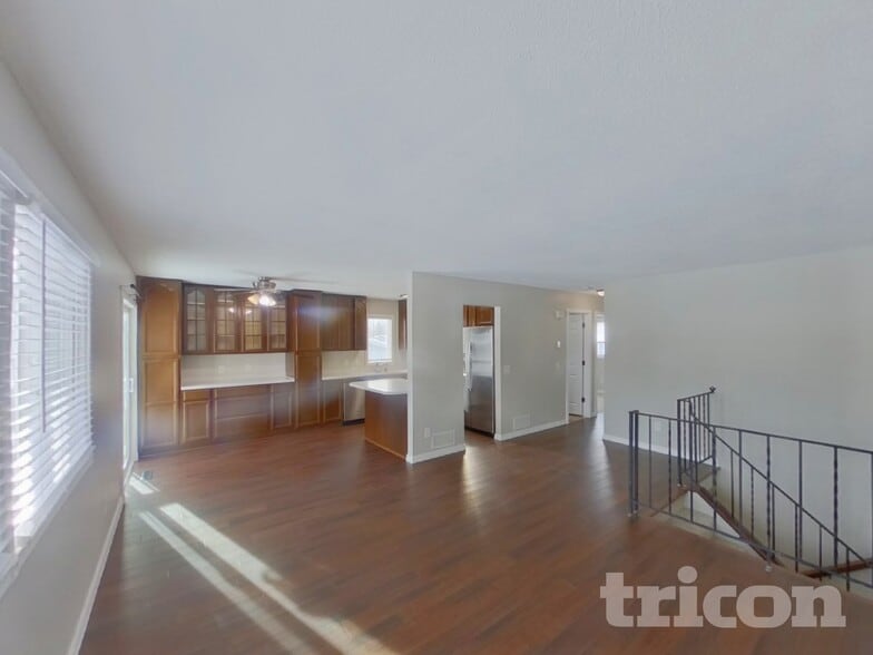 Building Photo - 1442 Laurel Ave