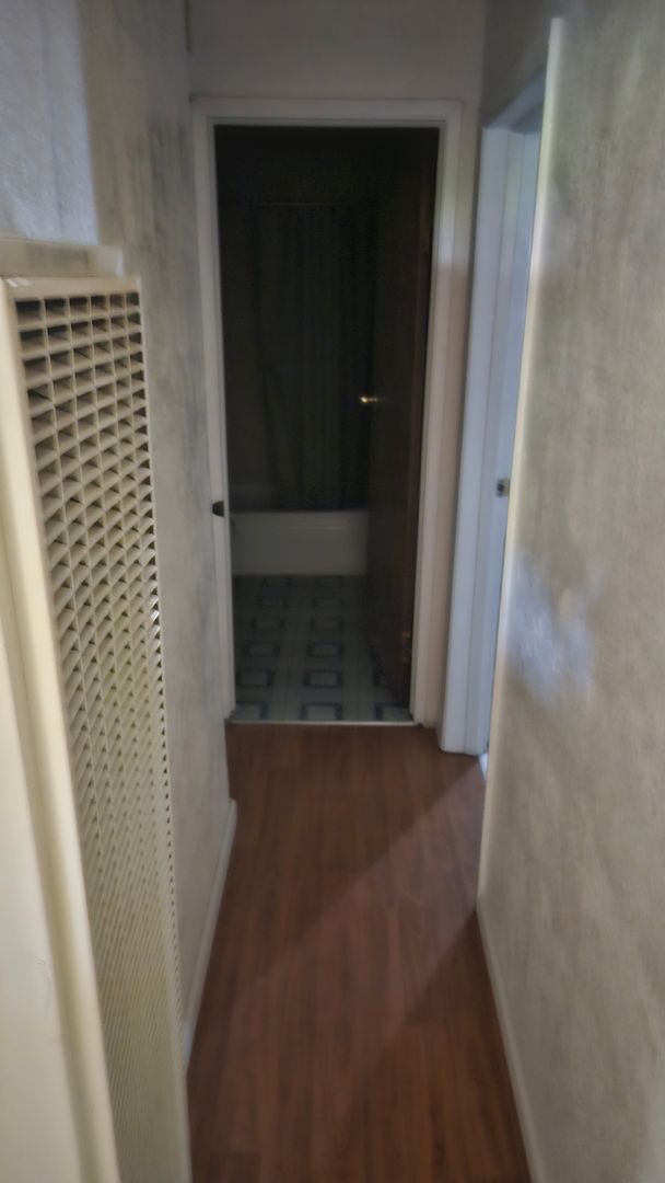 Building Photo - Two Bed One Bath Home with Shed and large backyard and large Driveway.