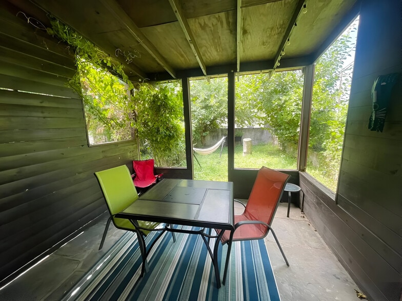 Building Photo - 4710 Fowler St