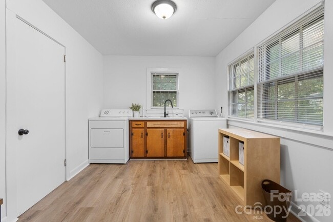 Building Photo - 116 Barnes Ln