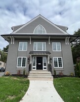 Building Photo - 215 E Linden St