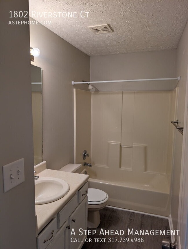 Building Photo - 1802 Riverstone Ct