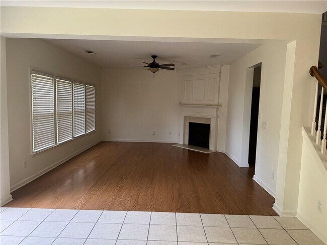 Building Photo - 4183 Divot Way