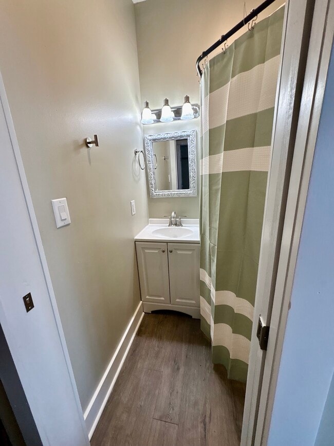 Building Photo - 517 Malone Cir