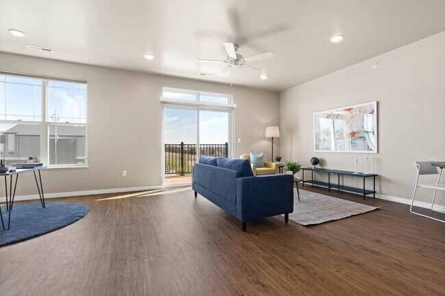 Building Photo - Very Large/Spacious 1-Bedroom/1.5-Bath, unit 104