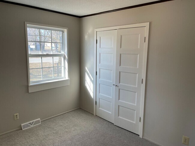 Building Photo - Rogersville Living at a great price .-COMING SOON
