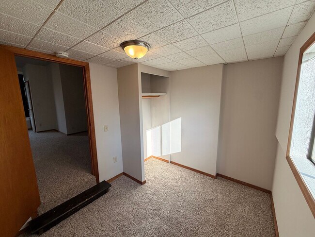 Building Photo - M1614 #1-3