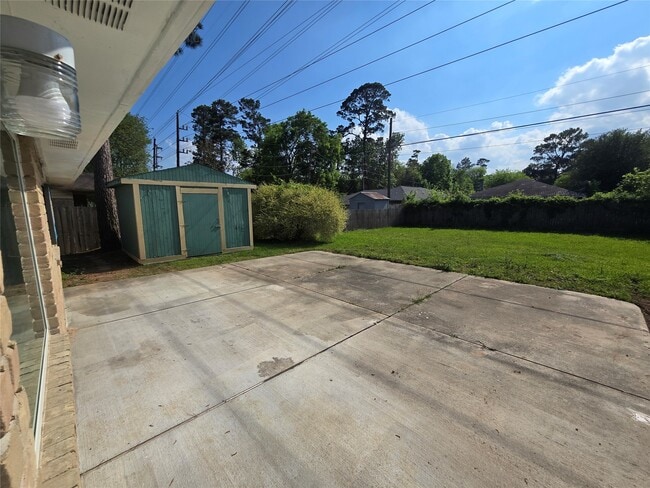 Building Photo - 22027 Rockgate Dr