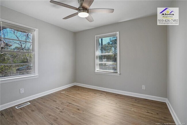 Building Photo - 2312 Enloe St