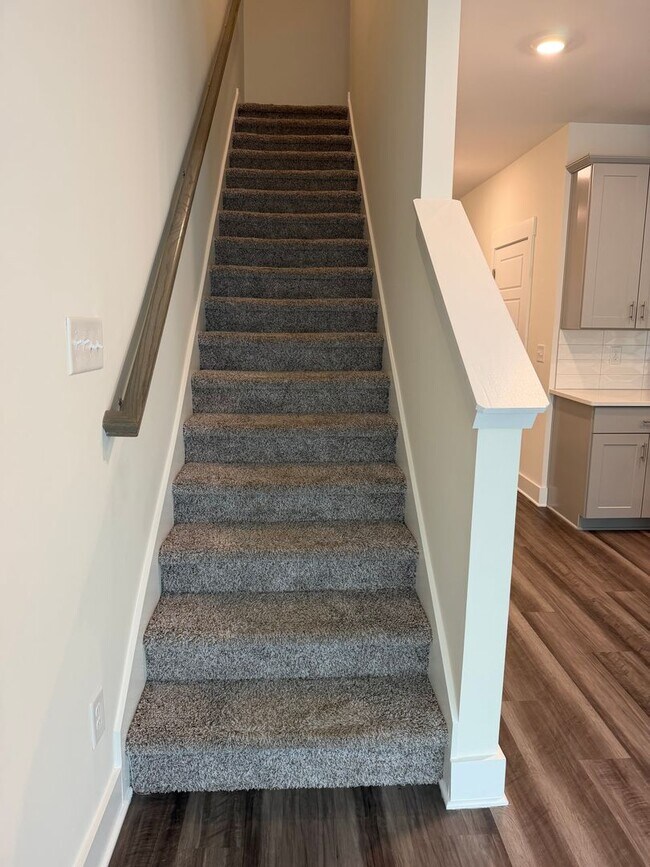 Building Photo - 3BR/2.5 BA Condo - City Station Townes, Greer