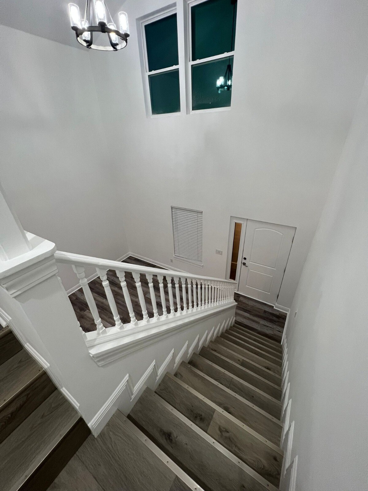 Building Photo - 507 E 24th St