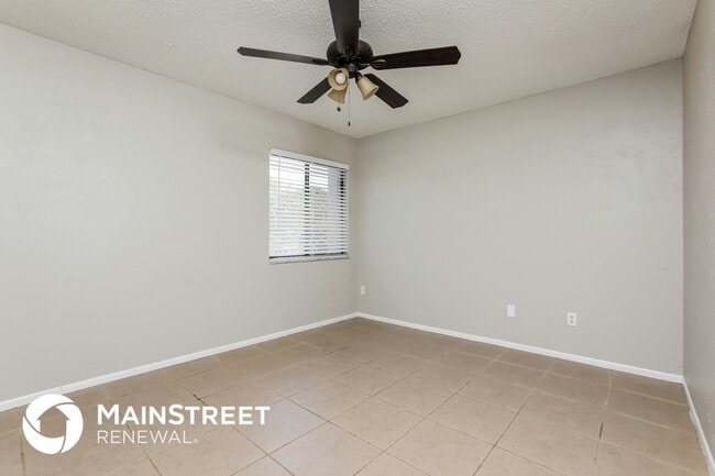 Building Photo - 1381 Puritan St