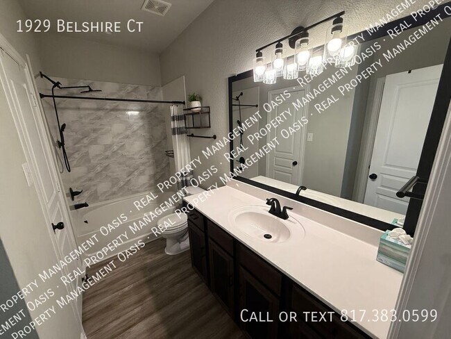 Building Photo - 1929 Belshire Ct
