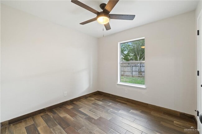 Building Photo - 1815 W Adelita St
