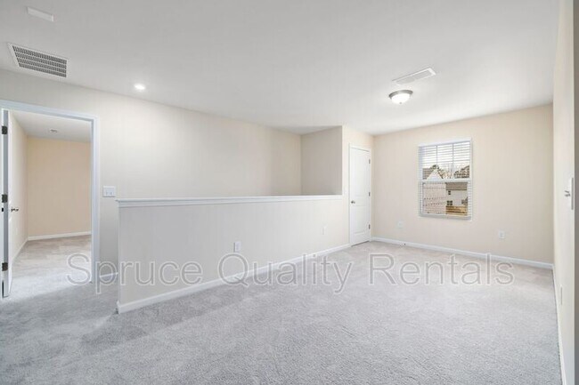 Building Photo - 1504 Arapahoe Ridge Dr