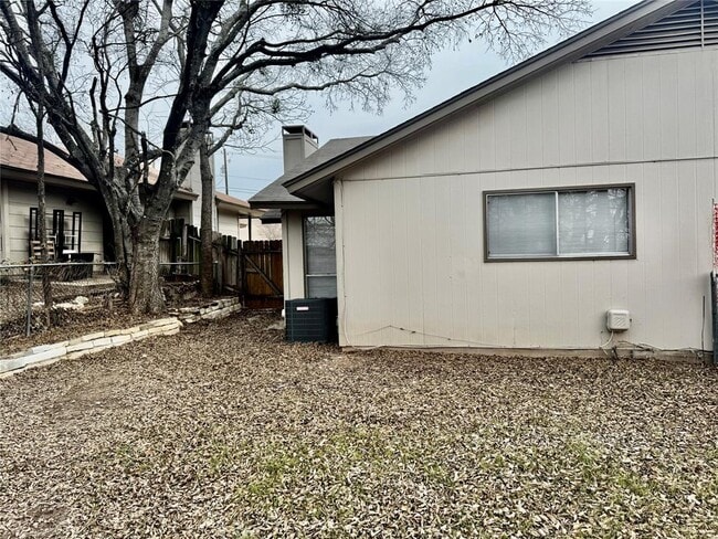 Building Photo - 9404 Teasdale Terrace