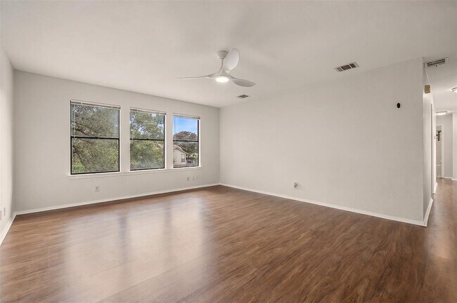 Building Photo - 8905 Bridgewood Trail