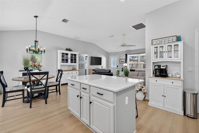 Building Photo - 1950 Alistar Ct