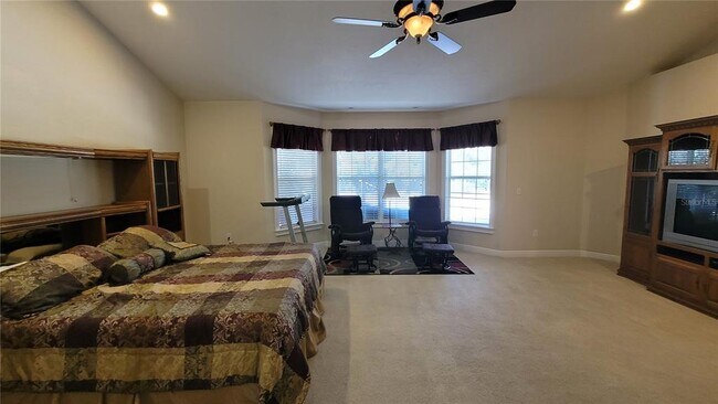 Building Photo - 8762 FL-26