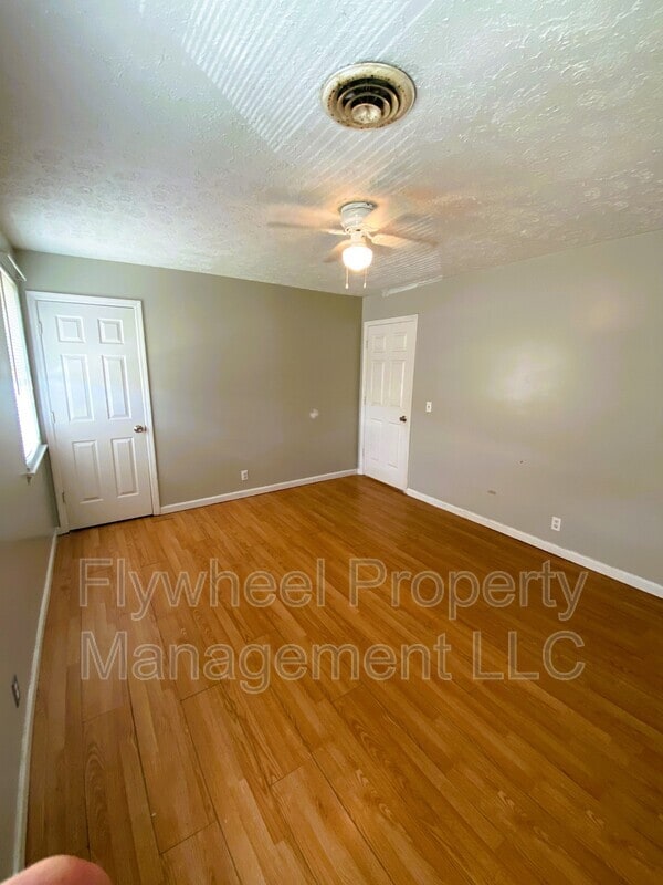 Building Photo - 780 Garrison Dr