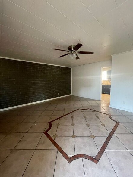 Building Photo - 4541 N 51st Ave