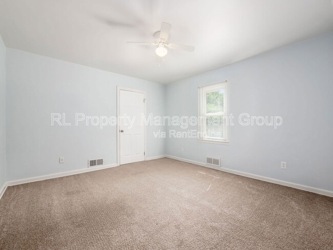 Building Photo - 2517 Minerva Lake Rd