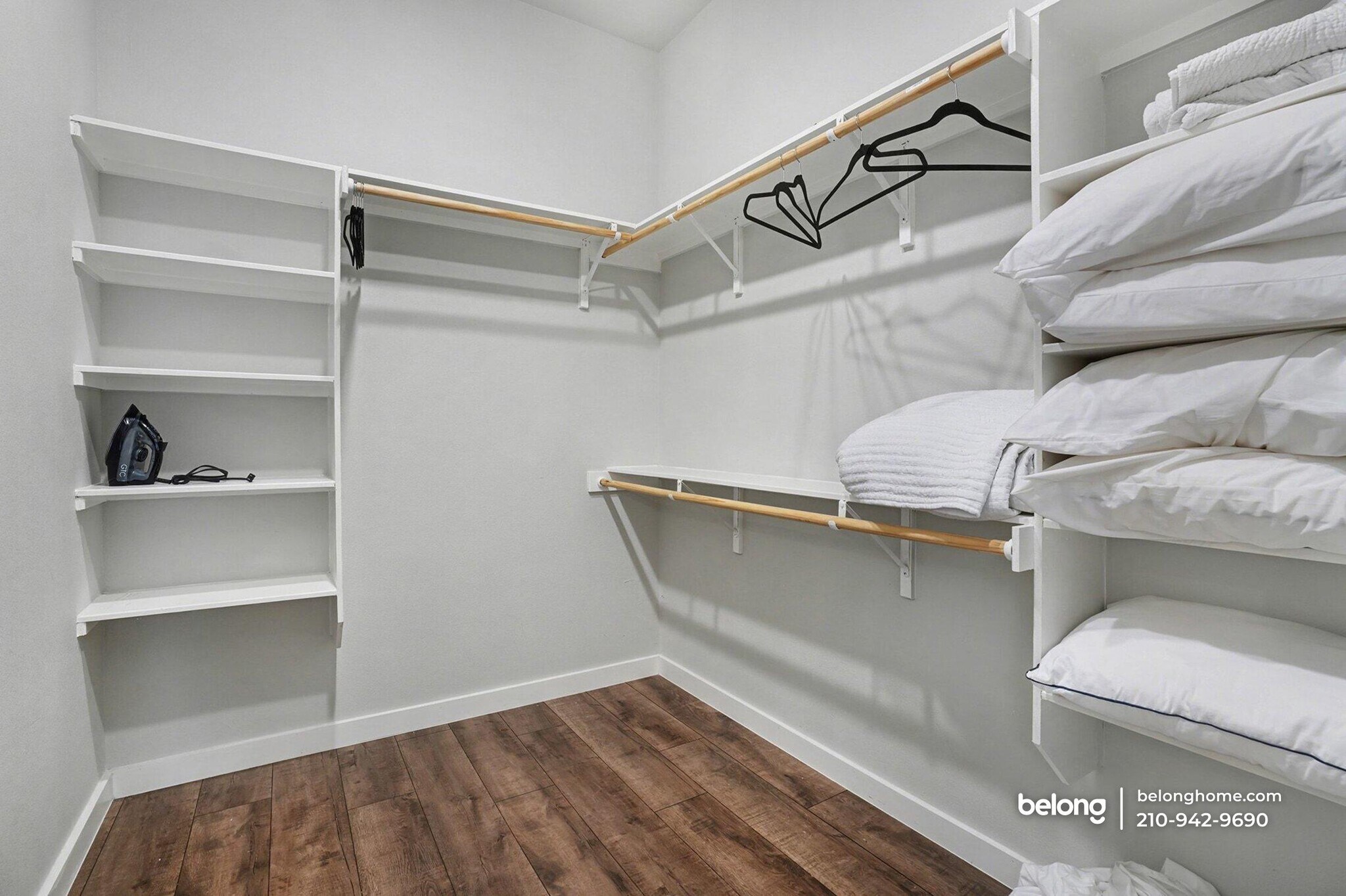 Building Photo - 1725 E Crockett St