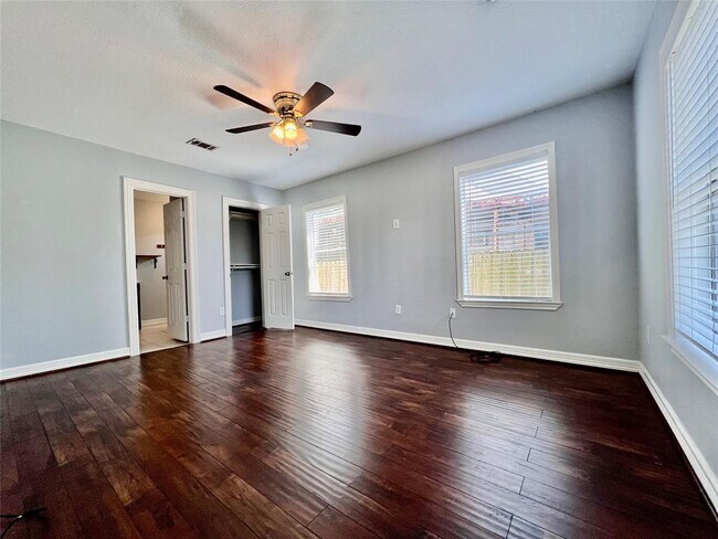 Building Photo - 4114 Beggs St