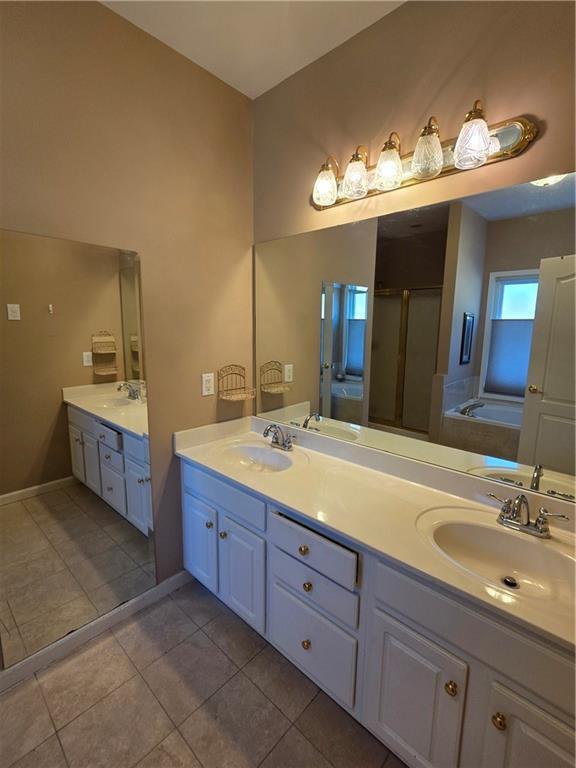 Building Photo - 2590 Harbin Springs Cove