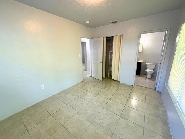 Building Photo - 1711 NW 135th St