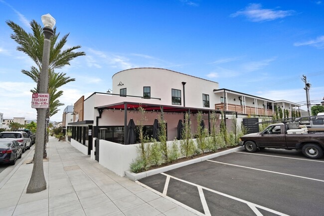 Floorplan - Del Prado House. Beautifully Renovated Homes