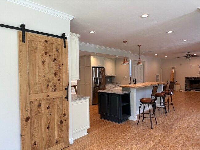 Building Photo - 1308 Boardwalk Way