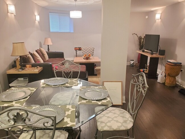 Building Photo - 4518 S King Dr