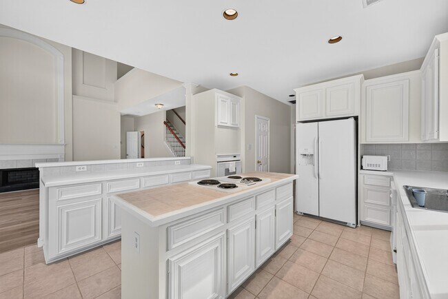 Building Photo - 1727 Emma Cove Ct